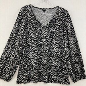 Torrid Top size 1X V Neck Black White Abstract Long Sleeve Soft Comfy Office